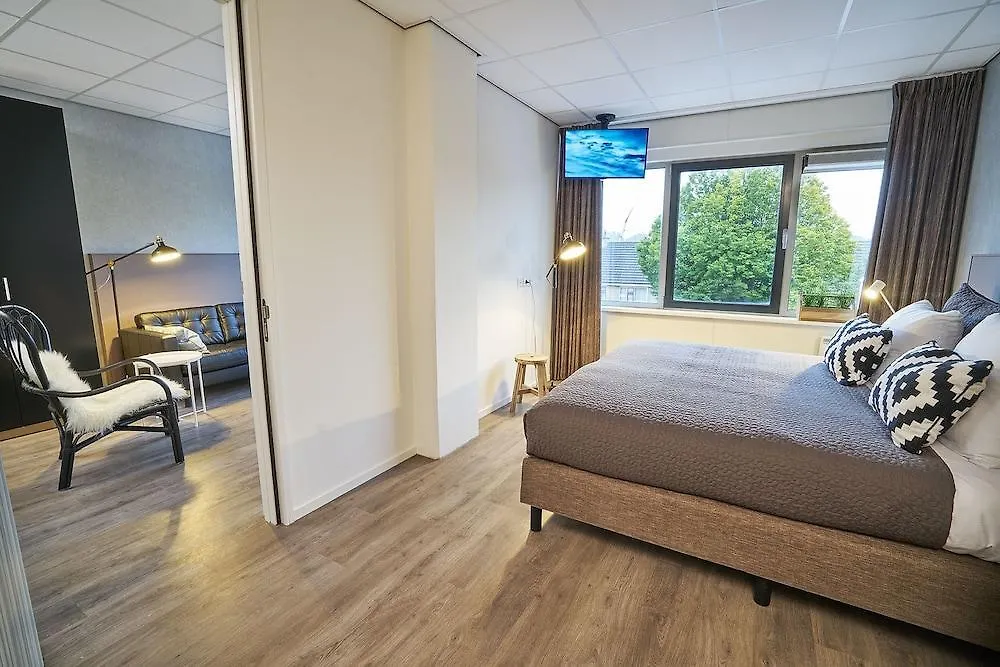Amrâth Apart-Hotel Schiphol Badhoevedorp 3*,